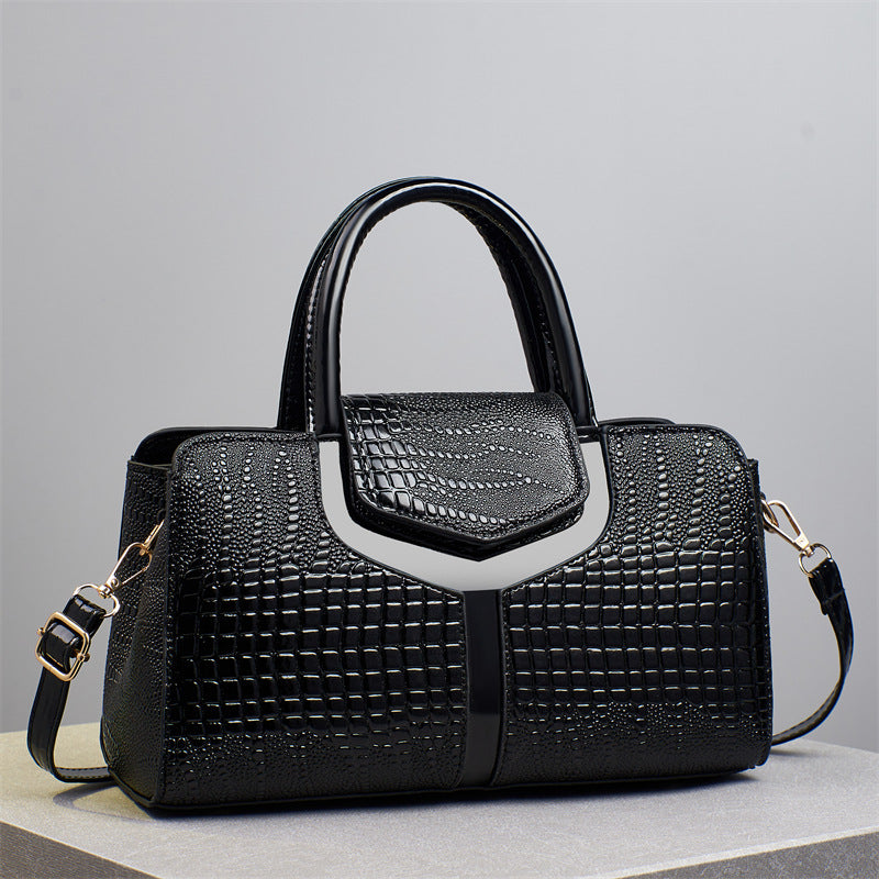 Amorette Shoulder Bag
