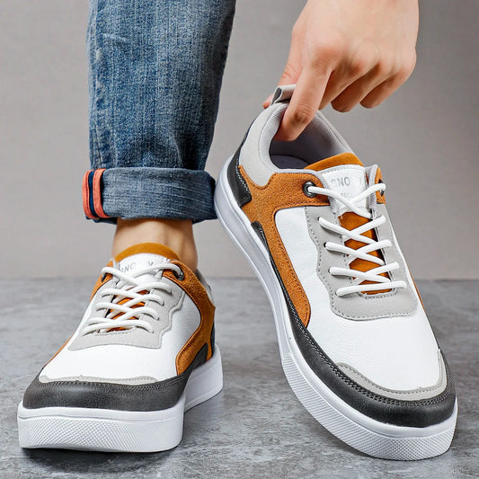 Adi Sneaker