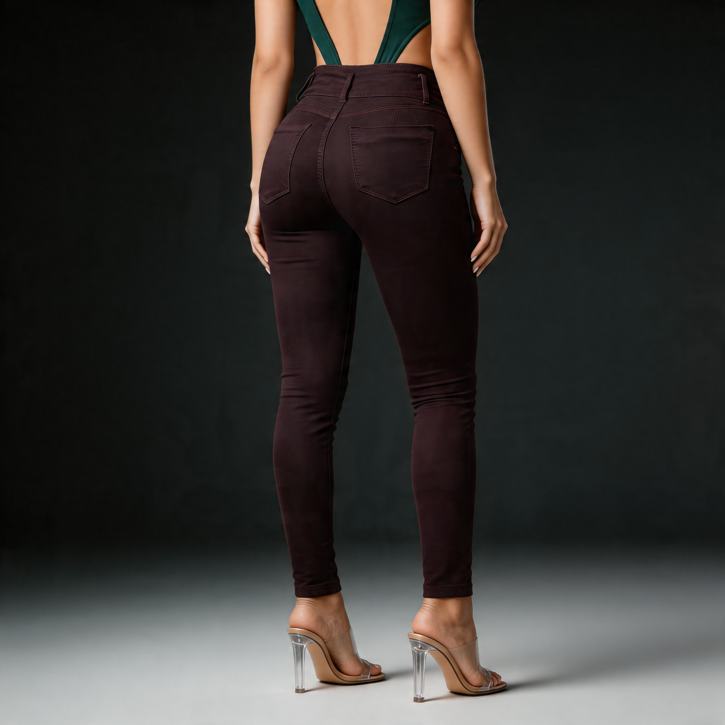 Adriana Contoured Pant